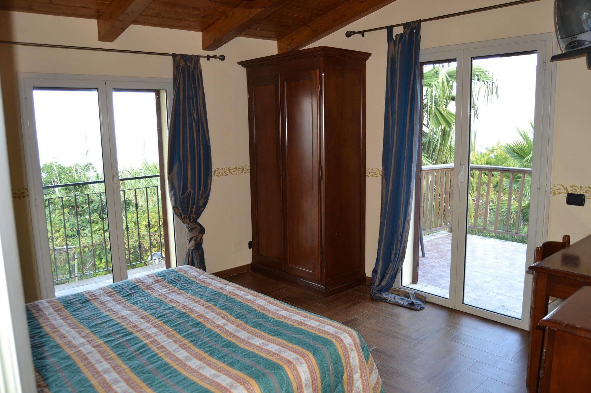 B&B Villa Chianalea Scilla Esterno foto
